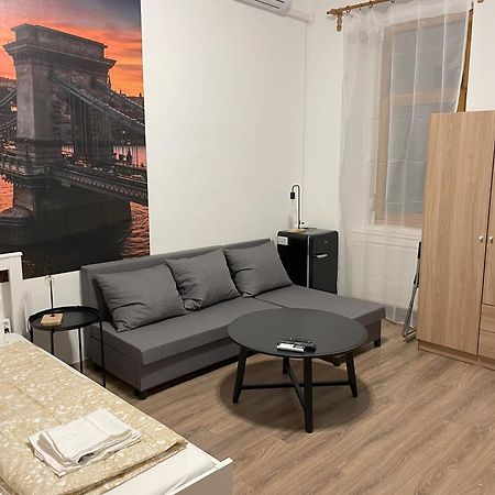 Mano Guesthouse Budapest Luaran gambar