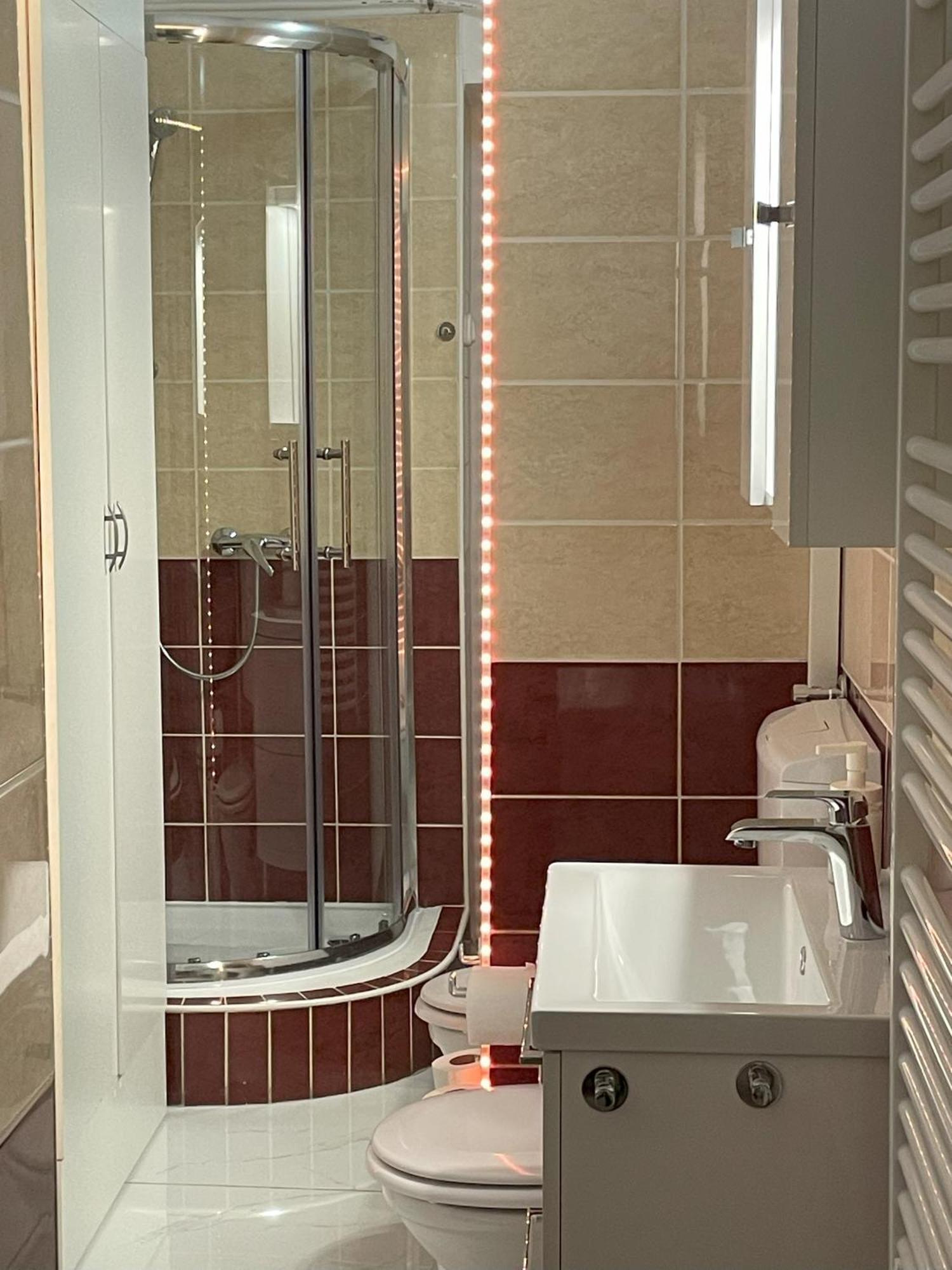 Mano Guesthouse Budapest Luaran gambar